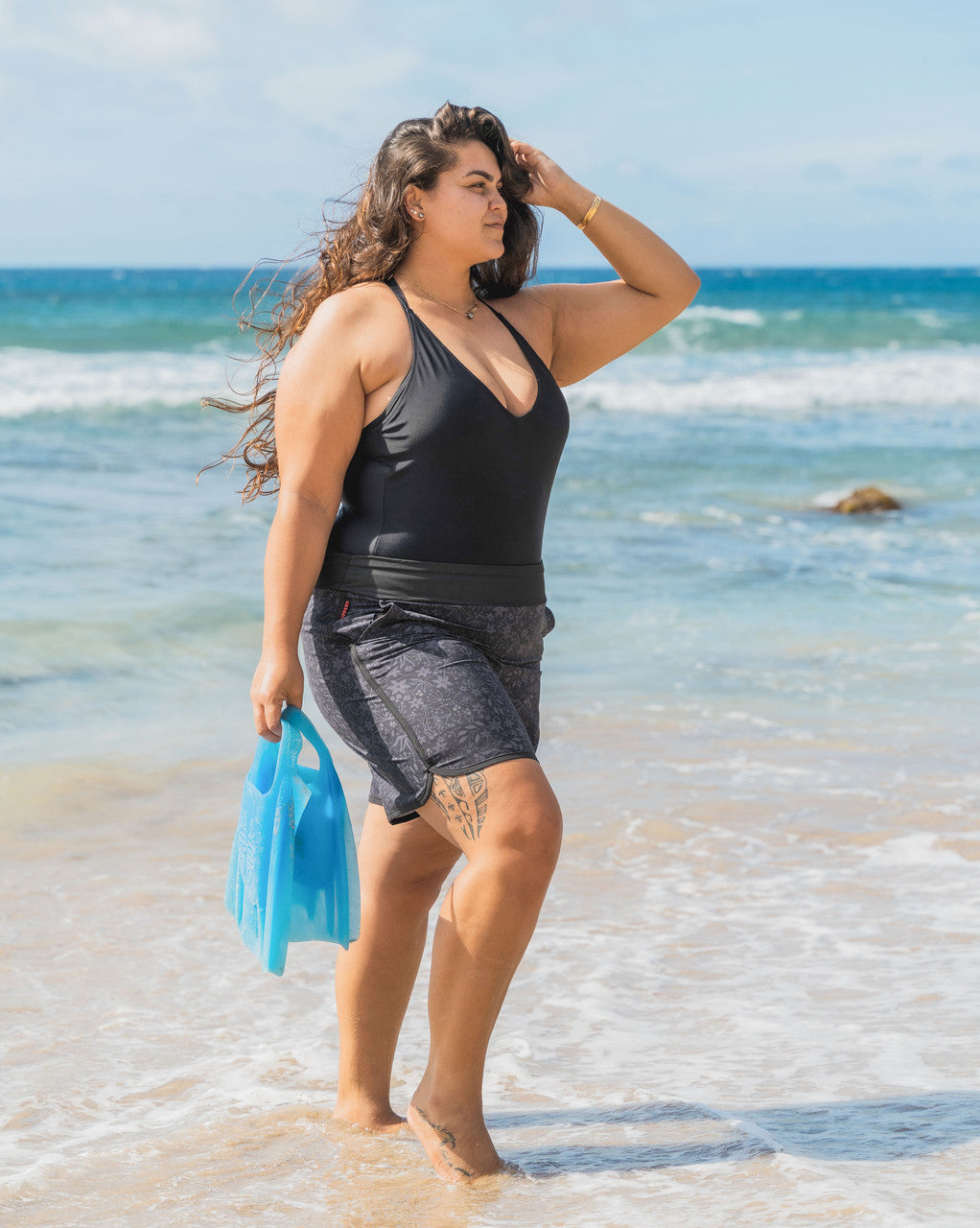 Maui Rippers Womens Drawstring Swim Trunks Shorts Size 16 Black EUC –  Parsimony Shoppes